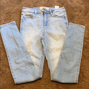 Hollister jeans